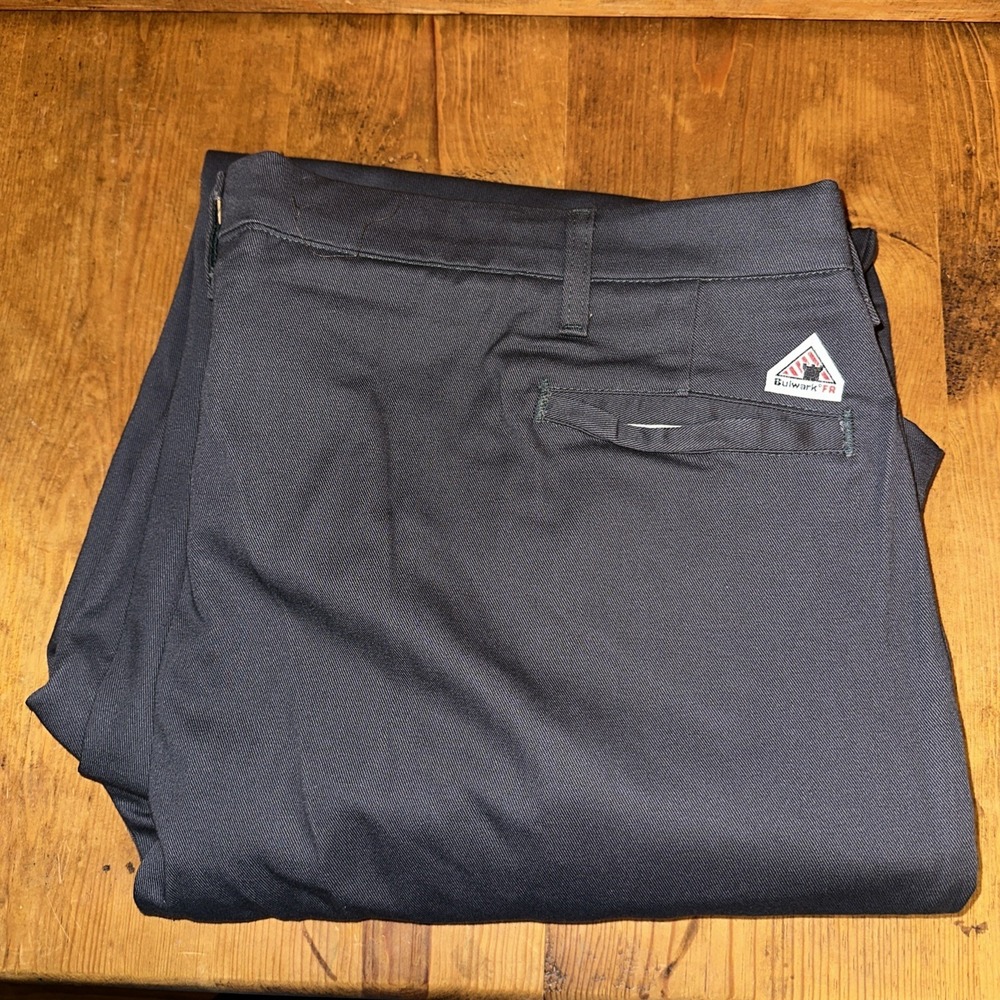 Bulwark FR Pants Mens 48x36(48x38) Gray Straight Chino Flame Resistant NFPA 2112